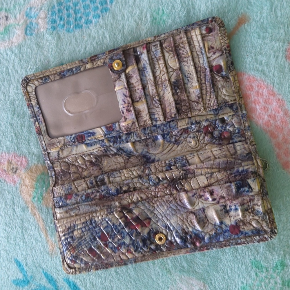 Brahmin Wallet
